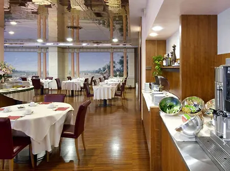 فندق Il Canova 4*